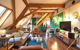 Green Loft Schwarzwald - Dach-Balkon--Musik-Ecke